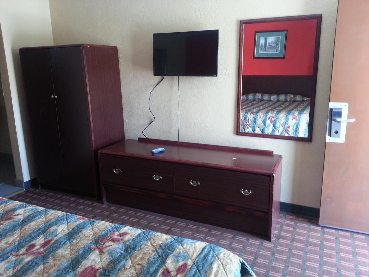 Mount Laurel Motel Hazleton Extérieur photo
